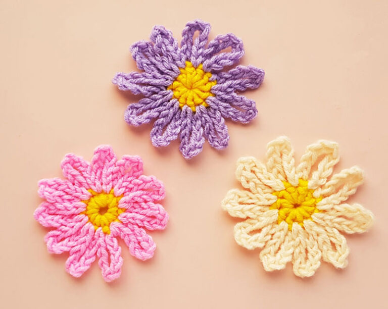 Simple Crocheted Flowers – Easy Pattern for Beginners