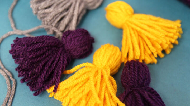 How to Make a Yarn Tassel Garland