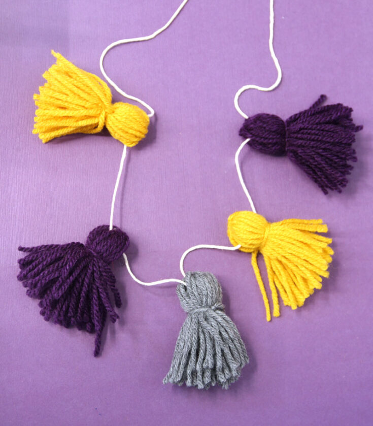 How to Make a Yarn Tassel Garland * Moms and Crafters