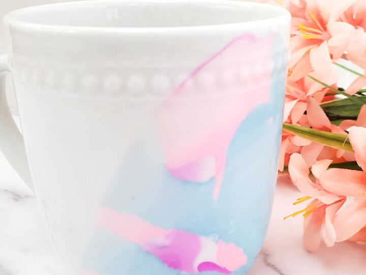 Marbling Mugs with Nail Polish