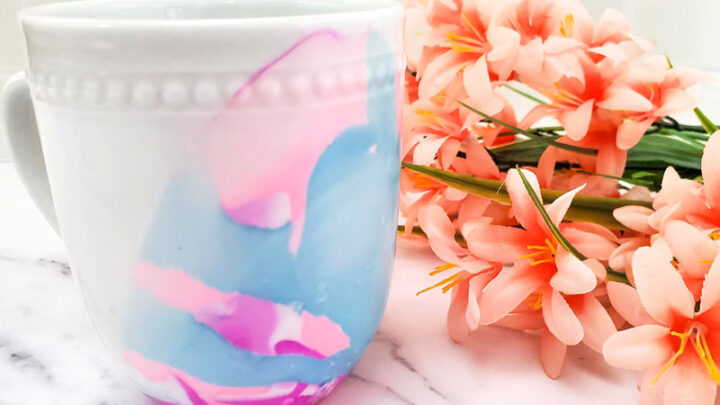 Marbling Mugs with Nail Polish