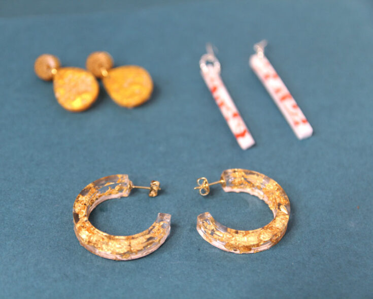How to Make Resin Earrings * Moms and Crafters