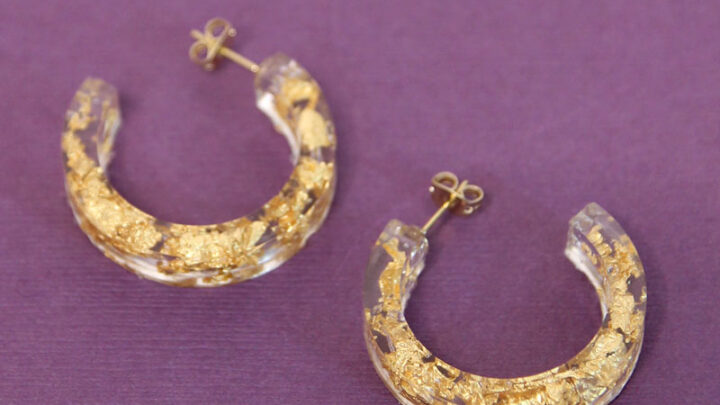 Clear resin hoop earrings hotsell