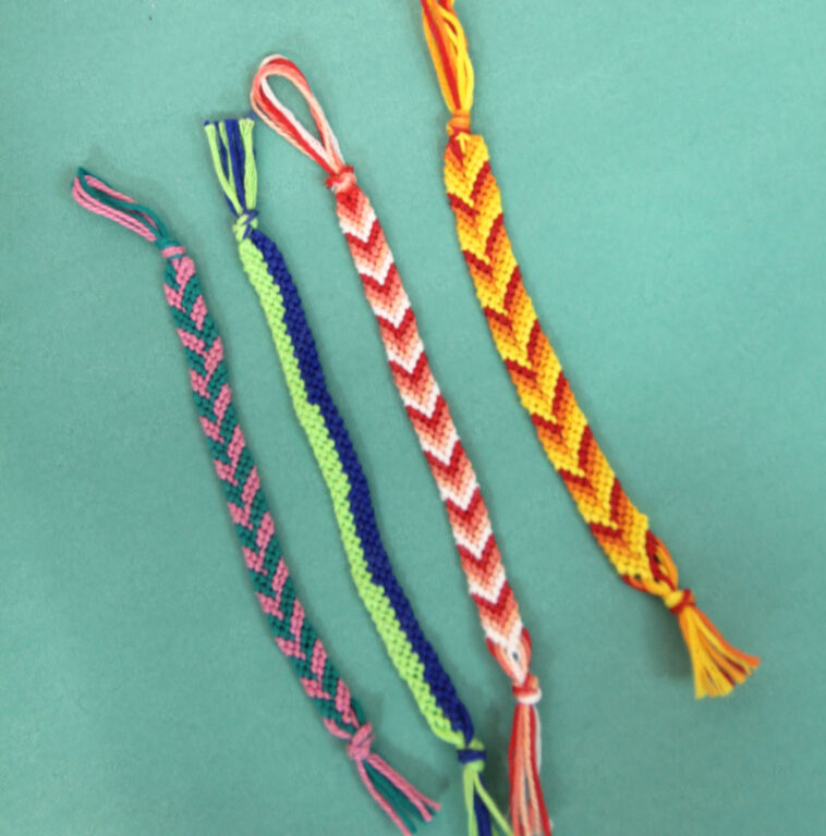Chevron Friendship Bracelet Pattern 5 Ways * Moms and Crafters