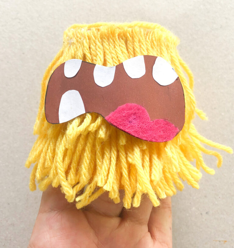 Yarn Monster Craft * Moms and Crafters