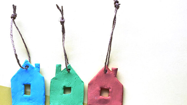DIY House Ornament from Clay
