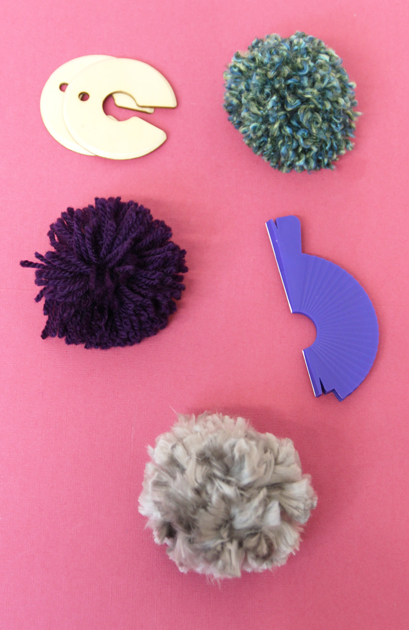 How to Make Pom Poms from Yarn 3 Ways * Moms and Crafters