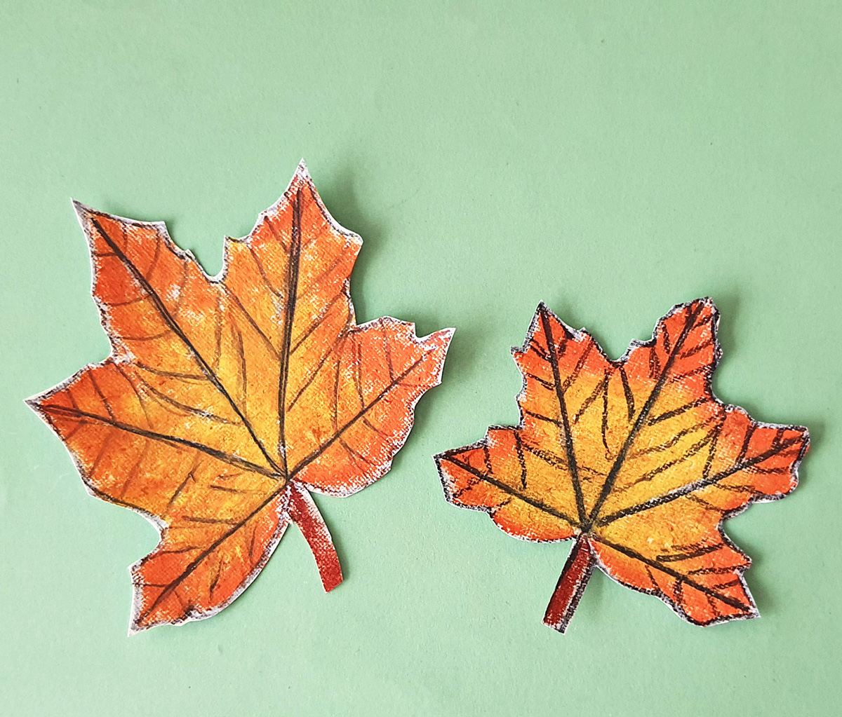 How to Draw a Simple Maple Leaf * Moms and Crafters