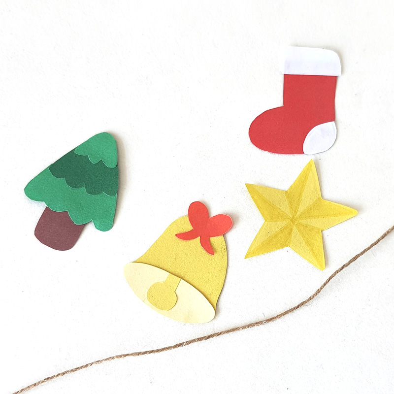 Paper Christmas Garland - Free Template * Moms and Crafters