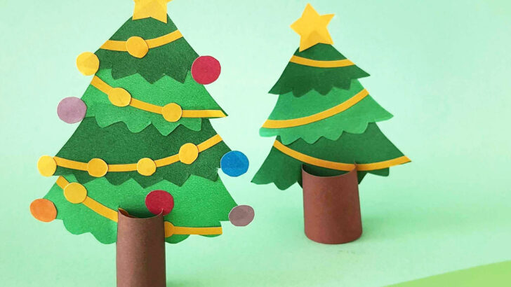 Paper Christmas Tree that Stands!