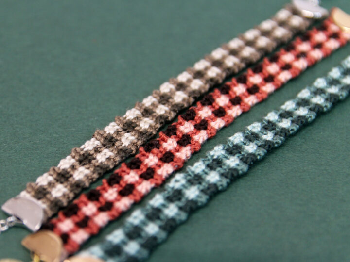 How to Make a Buffalo Plaid Friendship Bracelet