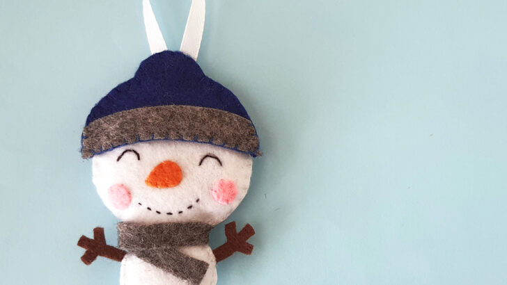 Felt Snowman Ornament – Free Pattern