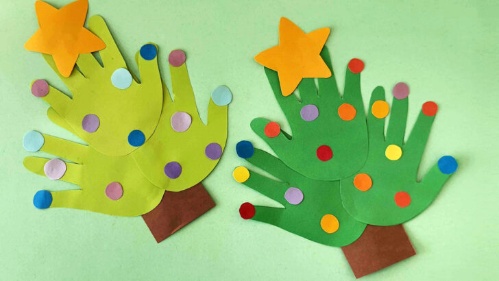 Handprint Christmas Tree Craft