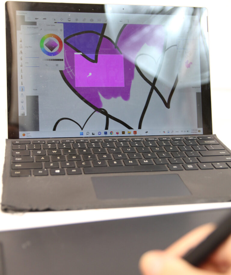 One vs. Intuos Pro Which Pen Tablet is Best?