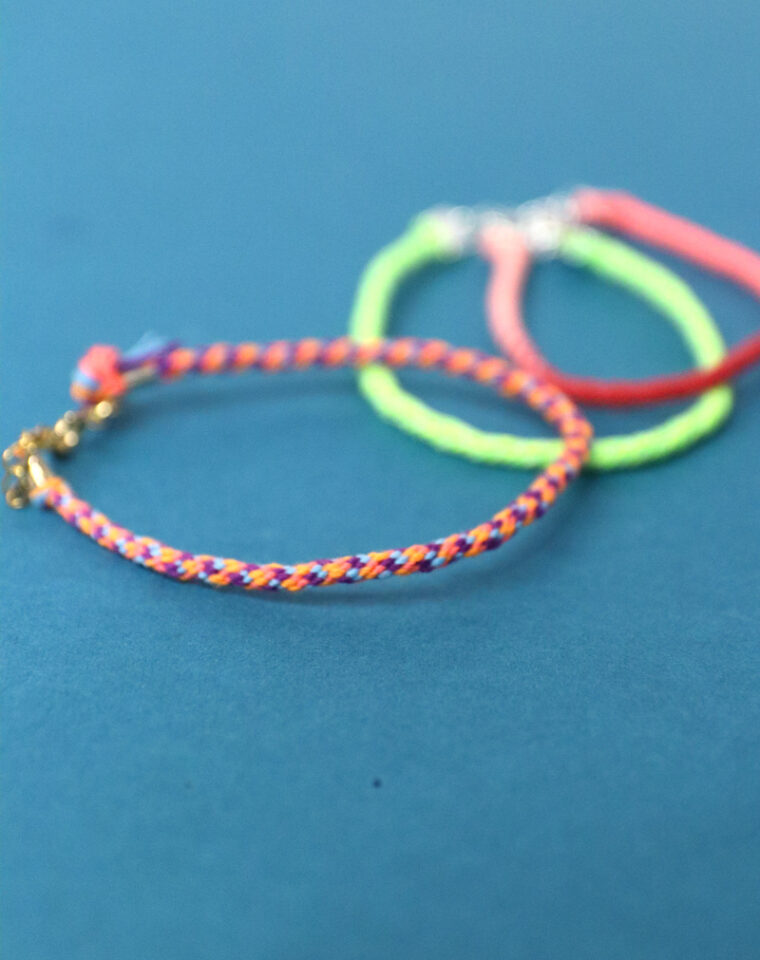 Kumihimo Bracelets: How to Make a Rope Friendship Bracelet