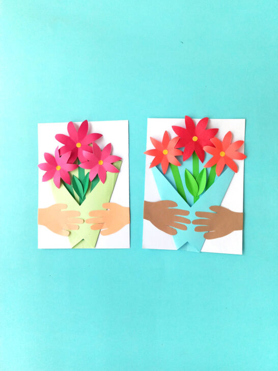 Paper Flower Card - Free Template * Moms and Crafters