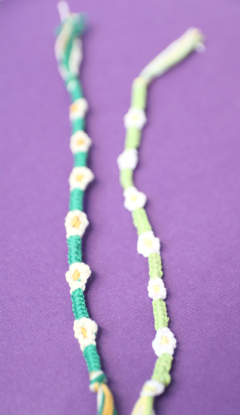 How to make a flower friendship bracelet: daisy chain pattern