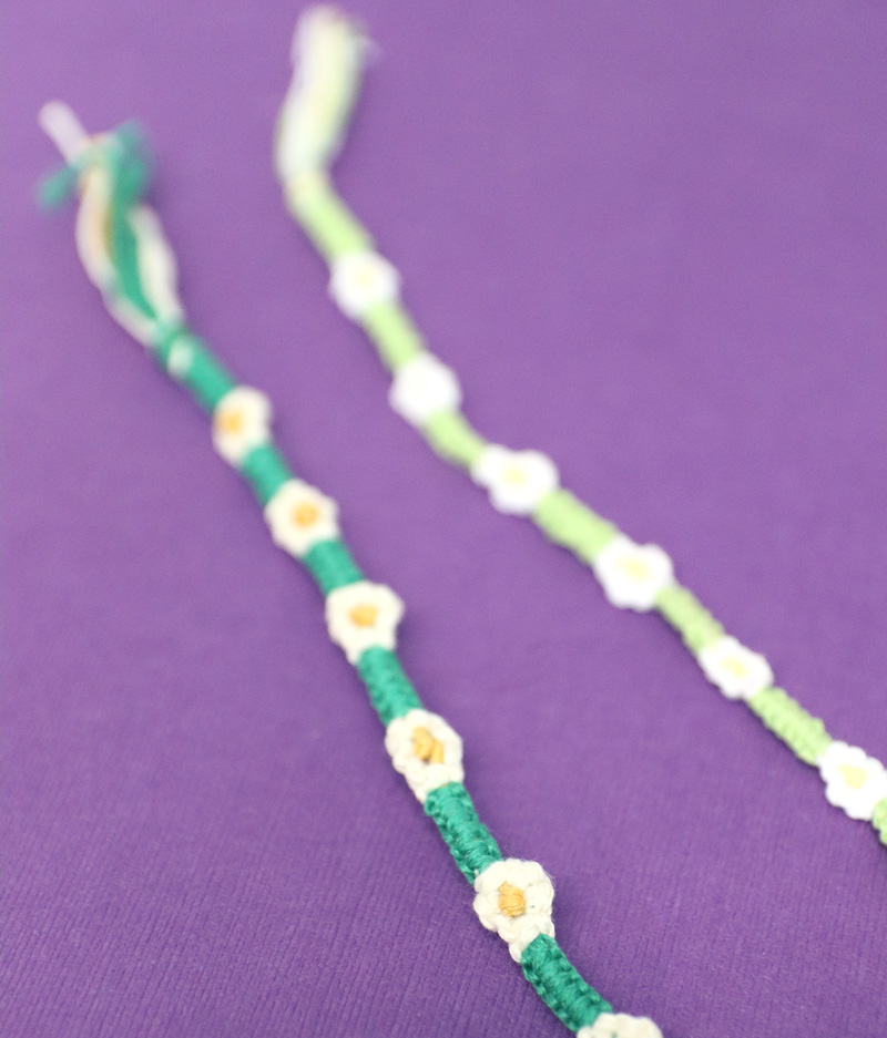 Quick & fun ! How to make Strawberry Chain Bracelet #diy  #friendshipbracelet #knot - YouTube