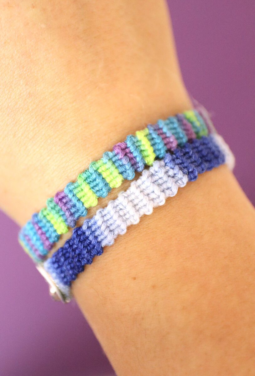 Horizontal Stripe Friendship Bracelets * Moms and Crafters