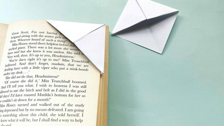 How to make Corner Bookmarks