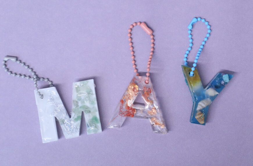 Resin Letters Keychain: 2 Ways