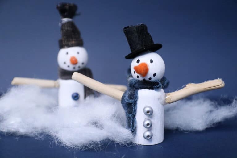 Snowman Peg Dolls